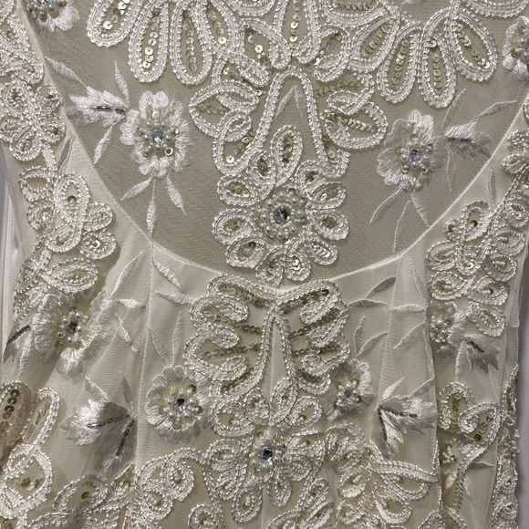 Sue Wong Gown size 2 Ivory/white - Picture 4 of 8